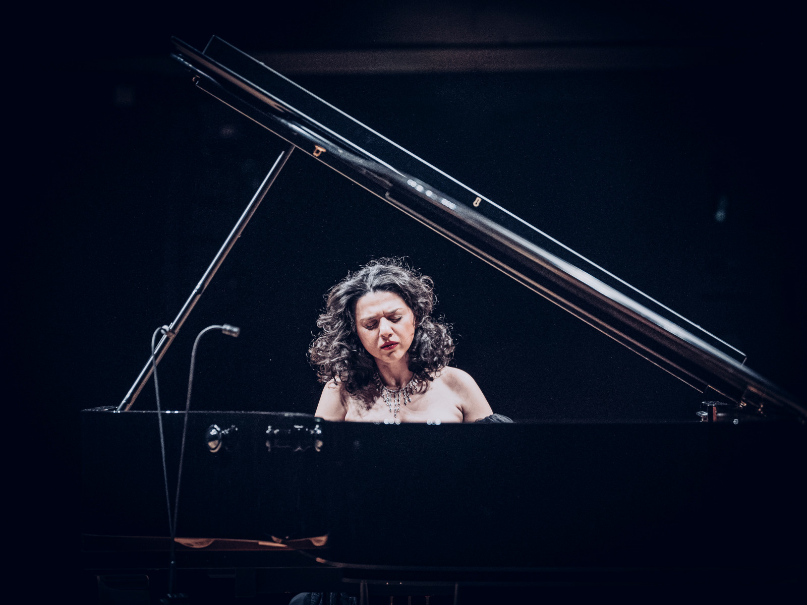 La pianiste Khatia Buniatishvili expéditive à la Philharmonie de