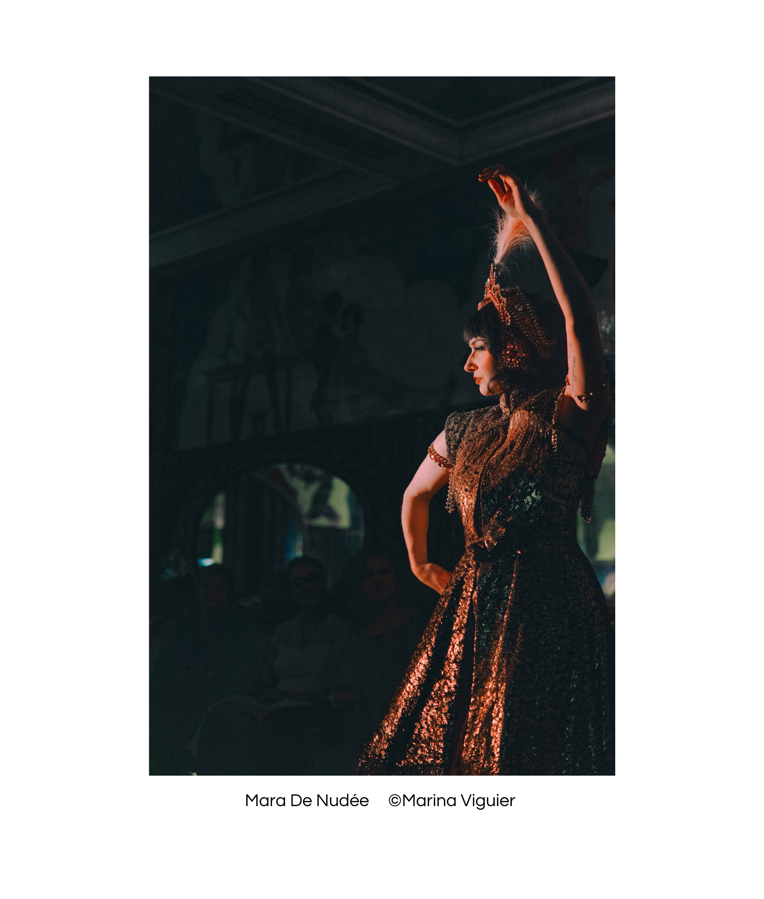 Mara De Nudée pour Bienvenue au Cabaret ©Marina Viguier