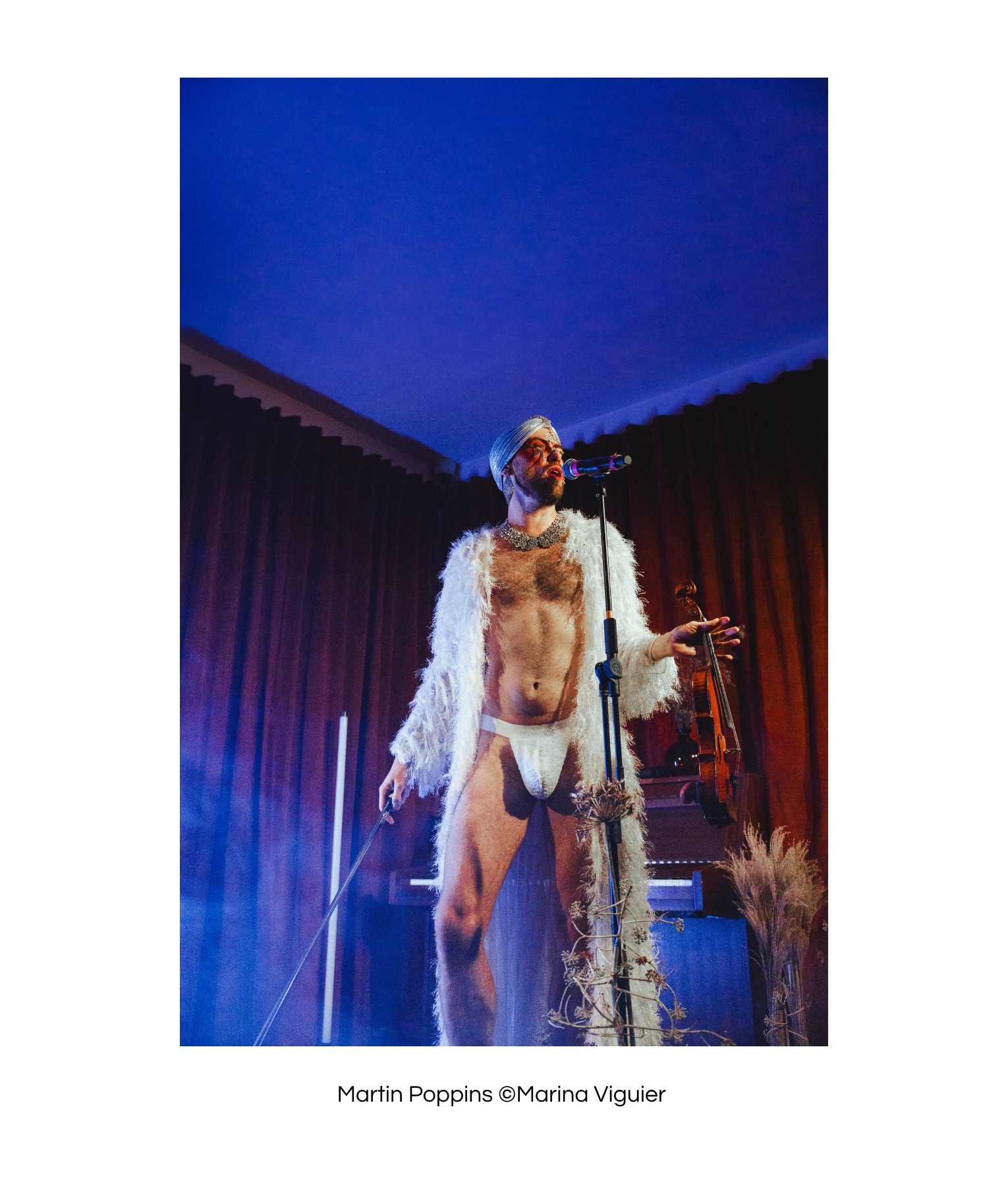 Martin Poppins, chanteur lyrique et artiste de cabaret, pour Bienvenue au Cabaret