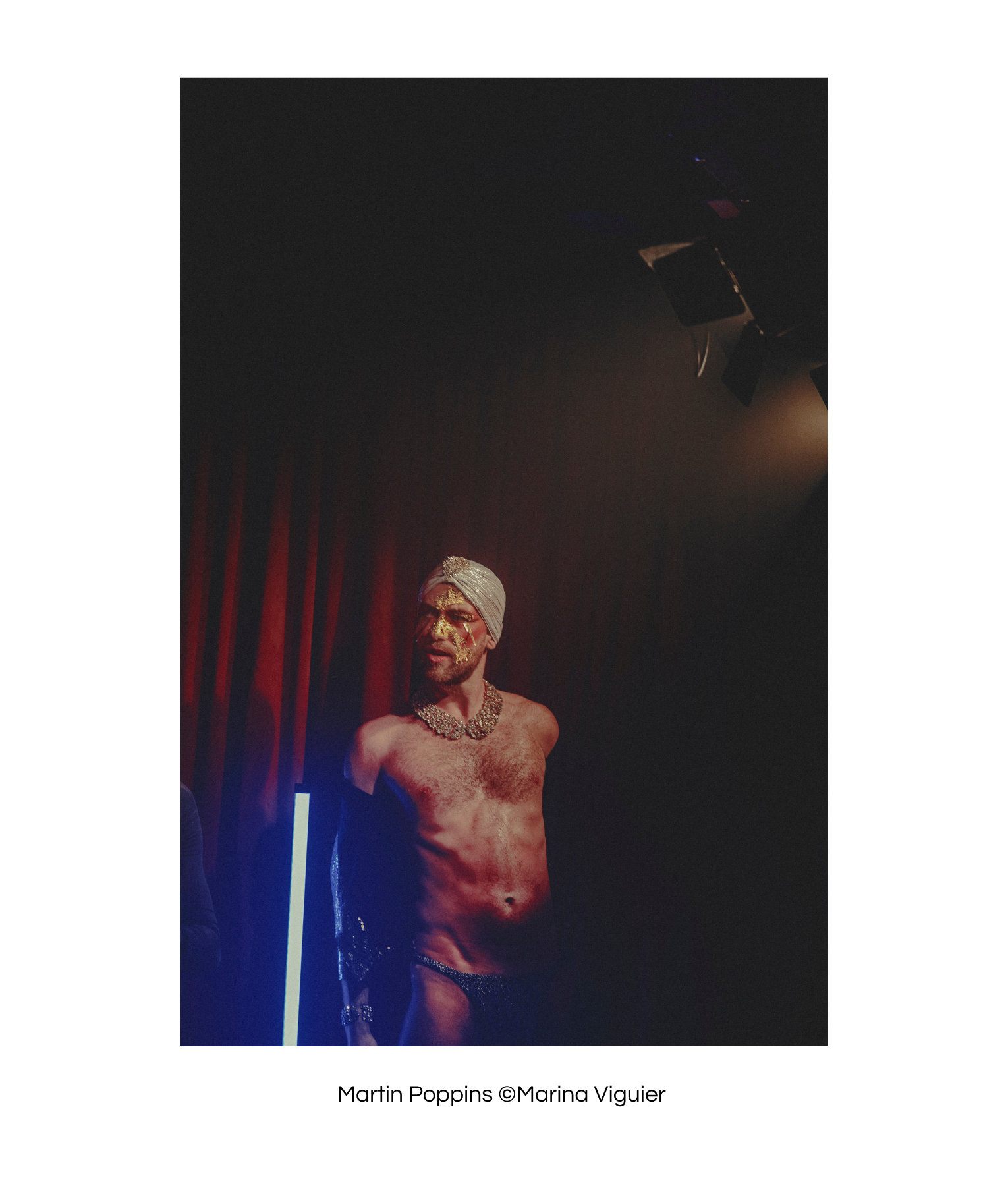 Martin Poppins, chanteur lyrique et artiste de cabaret, pour Bienvenue au Cabaret