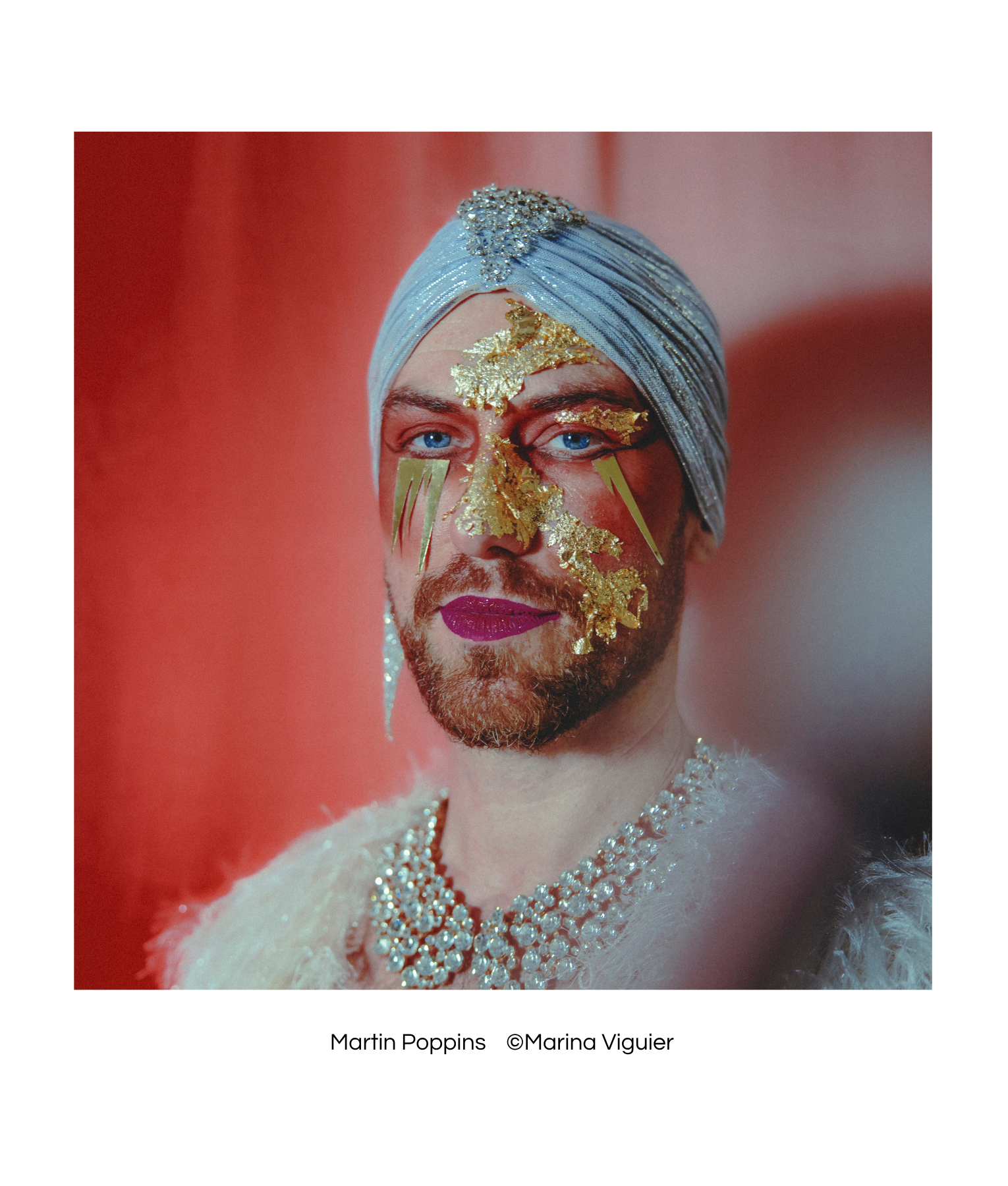 Martin Poppins, chanteur lyrique et artiste de cabaret, pour Bienvenue au Cabaret