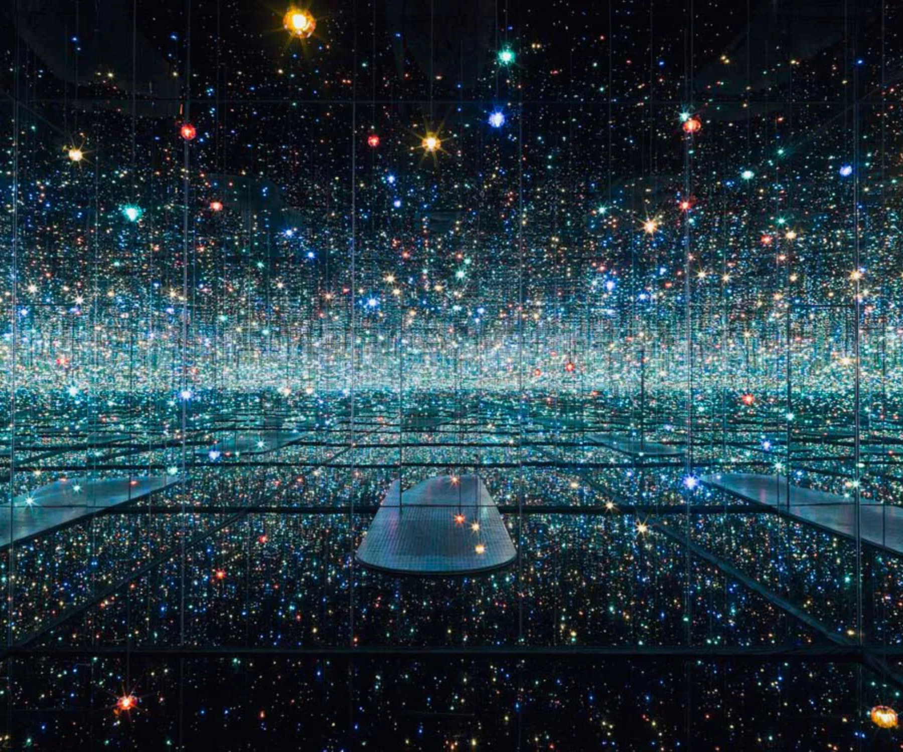 Infinity-Mirrored-Room-The-Souls-of-Millions-of-Light-Years-Away