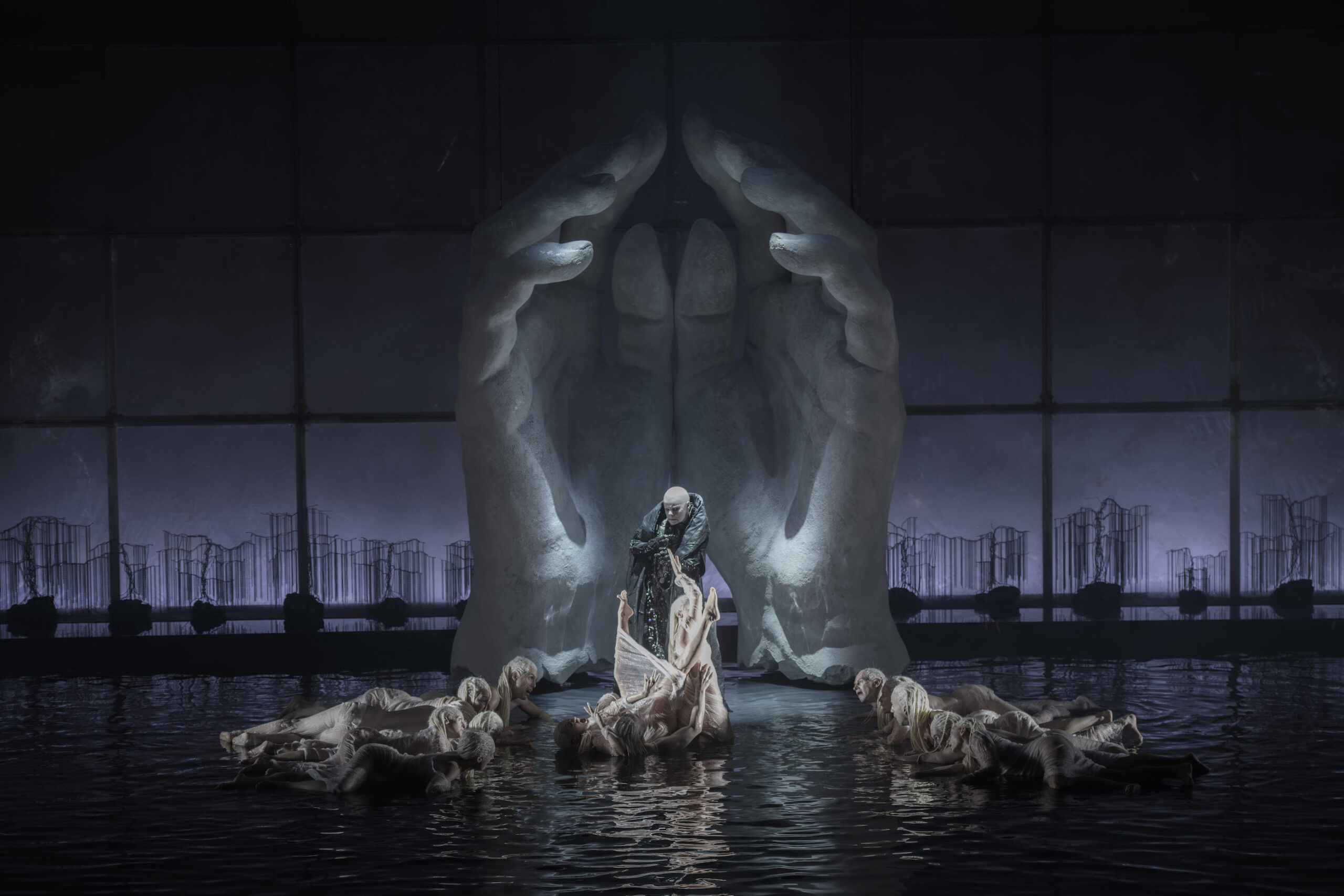 Le Capitole de Toulouse replonge dans le bain de la « Rusalka » de Stefano Poda